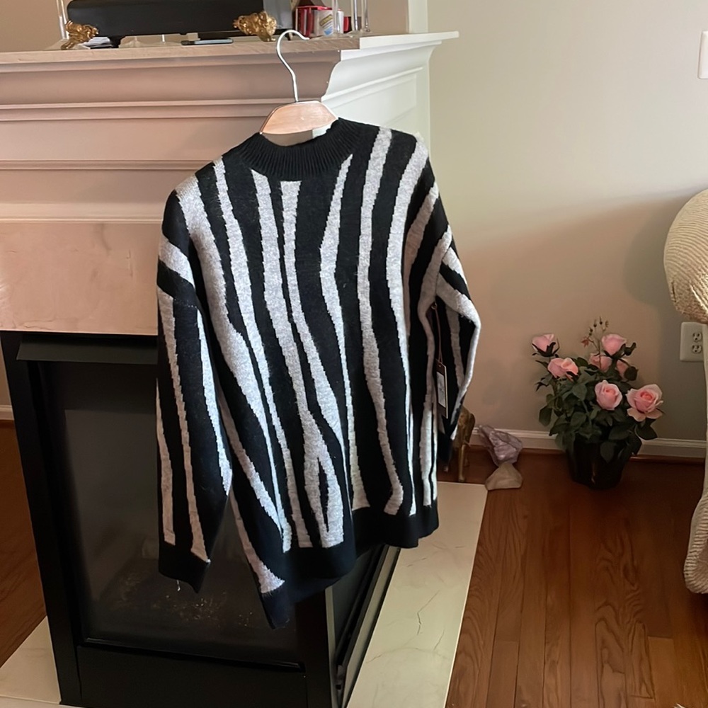 Womens Zebra Print Sweater